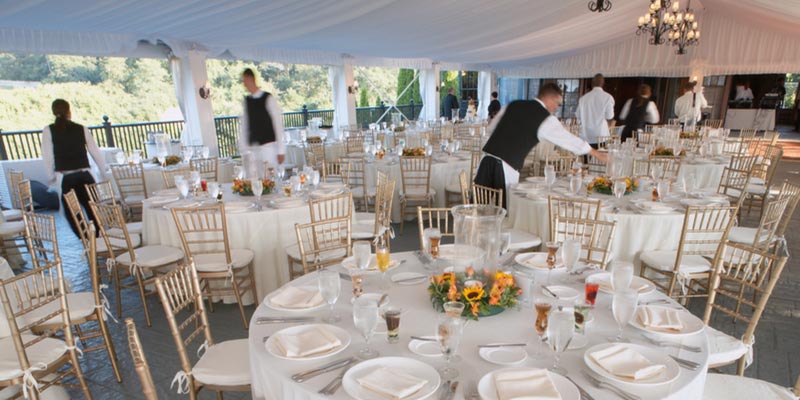 4 Big Benefits To Adding A Portable Air Conditioner To Your Tent Wedding